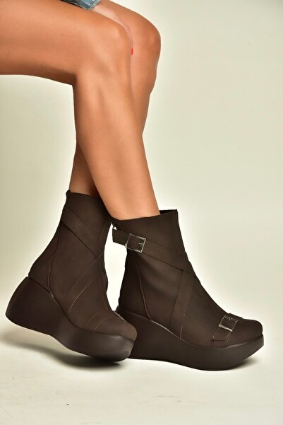 Fox Shoes Z946052701 Brown Nubuck Wedge Sole Women's Boots