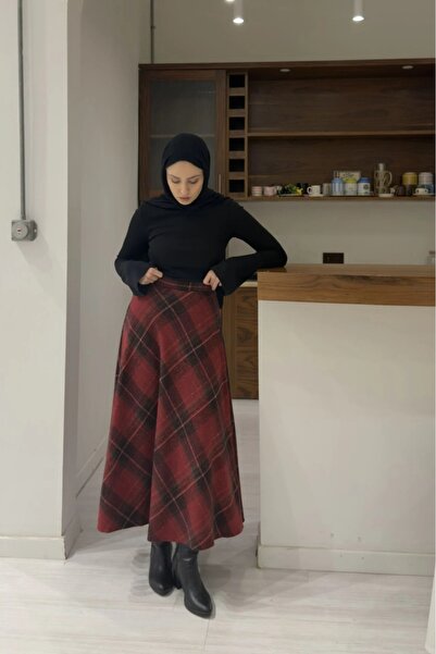 fayaboutique.com Kırmızı Ekoseli Serena Etek