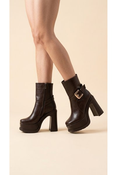 Moda Lime Women's Leather Look Big Buckle High Platform Heeled Boots