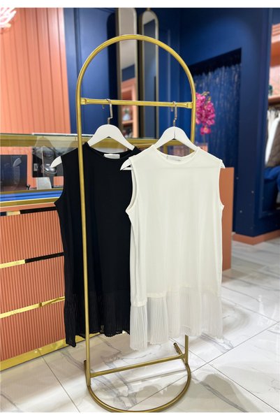 By Zeynep Yılmaz Pleated Sleeveless Undershirt White
