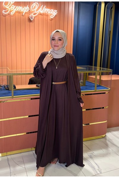 By Zeynep Yılmaz طقم فستان مريح من قطعتين باللون البني الحار