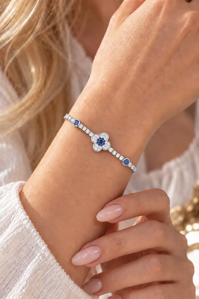 GWOMA Women's Bijouterie Bracelet - Clover Model Design with Zircon Stone Decoration, Rhodium Plated, Gift Bracelet for Lover, Spouse, Mother