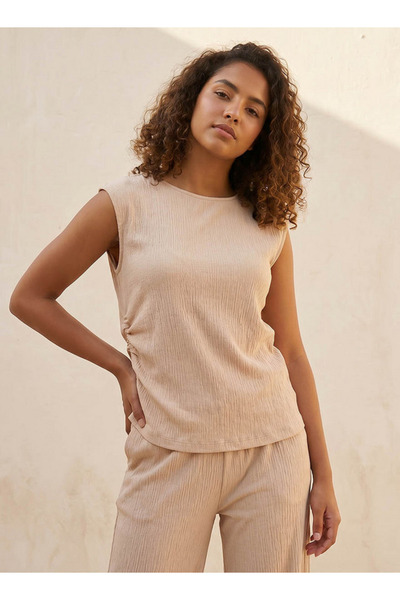 FAV Regular Fit Ruched Top with Texture