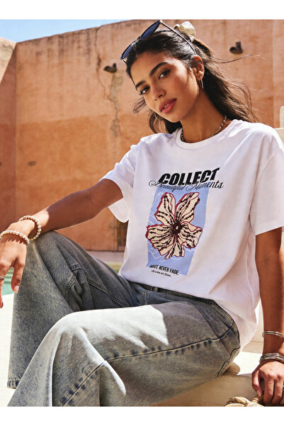 FAV Cotton T-shirt with Floral Graphic Print