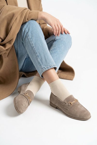 Moda Pie حذاء نسائي من Denlar بمقدمة مستديرة ومشبك من الجلد الطبيعي باللون ال...