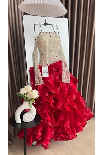 Nareen Fashion Elegant Dress with Sophisticated Design and Delicate Details, ...