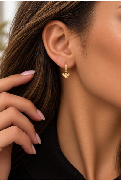 FULYA İNAL 925 Ayar Orjinal Gümüş Arı Küpe – Gold Renk Minimalist Sallantılı ...