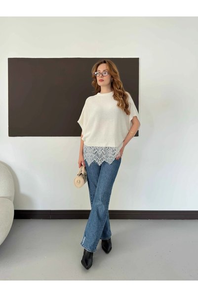 Lamierra Oversized Knitwear Blouse with Lace Hem