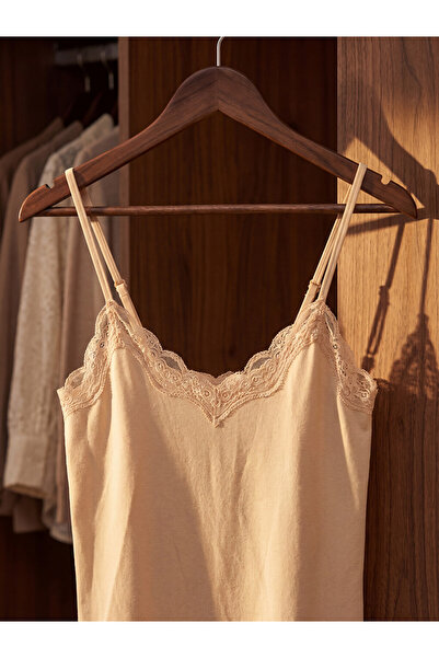 LC Waikiki Peak New Season Pink Rope Strap Lace Detailed Women's Undershirt