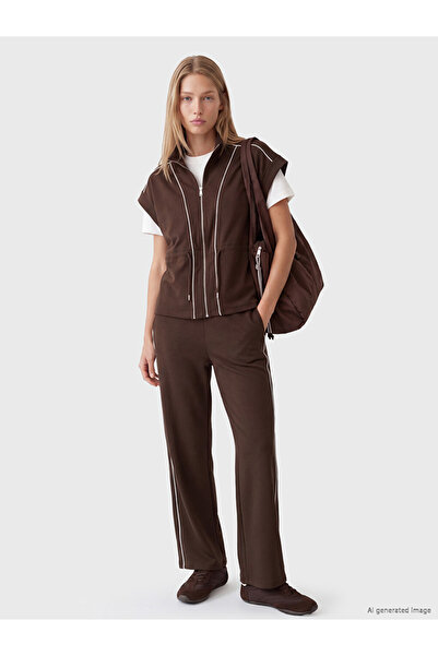 LC Waikiki Vizyon New Season Brown Stand Collar Soft Touch Women's Vest