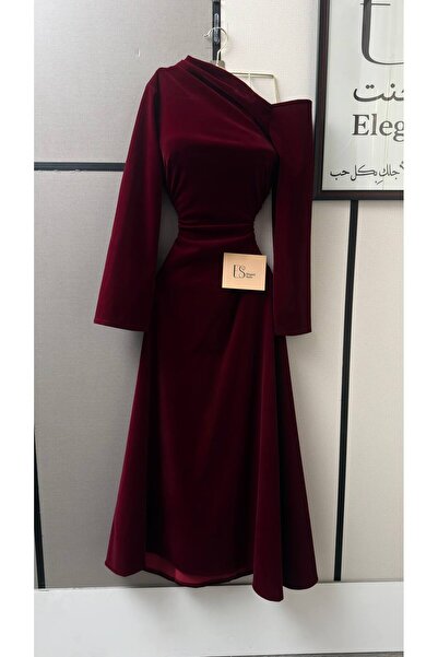 ELEGANTKSA فستان ناعم أنيق بتصميم محتشم وراقٍ، مصنوع من قماش الجوخ الفاخر بمل...