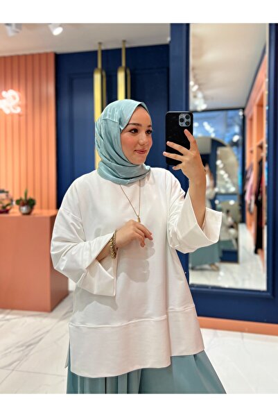 By Zeynep Yılmaz Klimalı Sweatshirt Beyaz