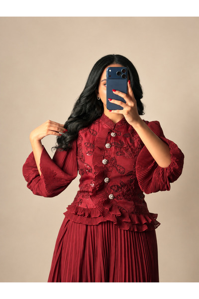 Rose Luxury Burgundy Set with Pleated Details and Embossed Embroidery