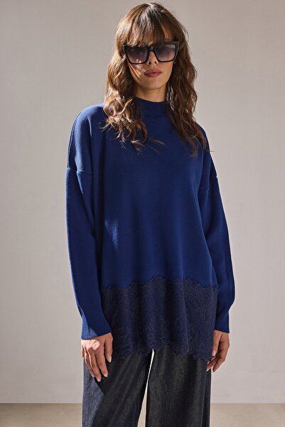 Touché Privé Lace Detail Sweater