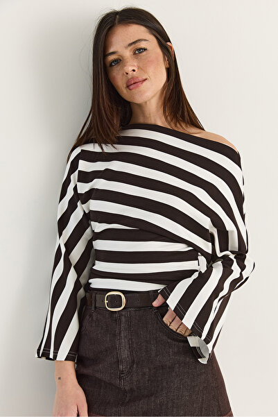 Bianco Lucci Women's Bitter Coffee Boat Neck Gathered Waist Thick Striped Dra...
