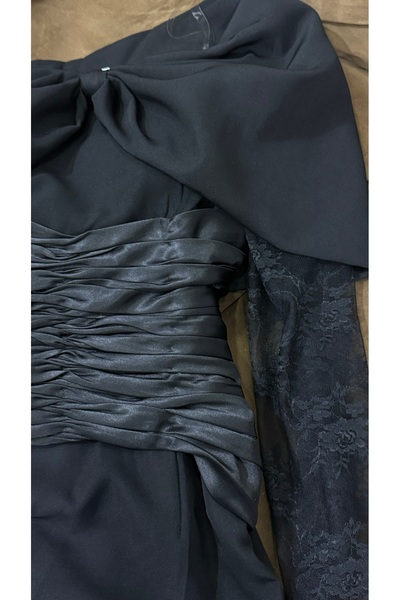 Shelook Elegant Dress with Lace Sleeves and Waist Folds