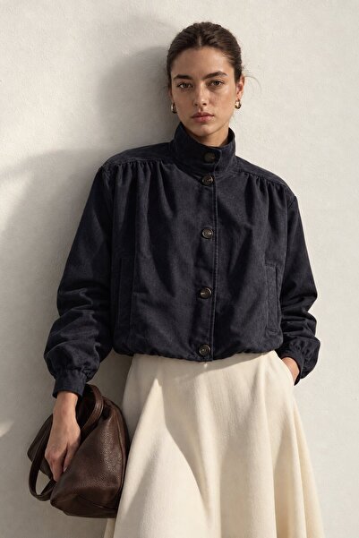 Touché Privé Vatkali Suede Short Jacket