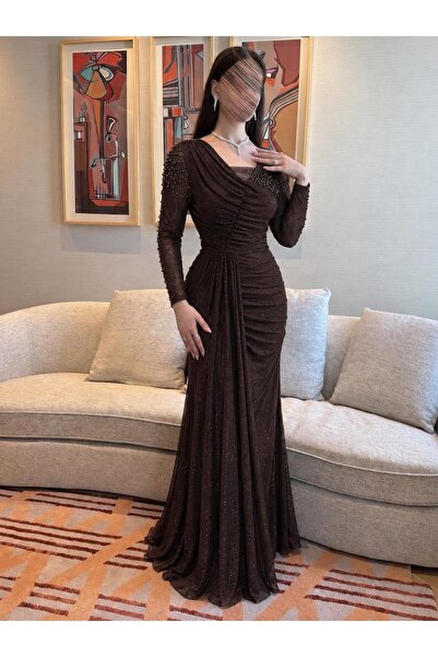 Olivia Style فستان سهرة نسائي بني بأكمام طويلة وتفاصيل درابيه وتطريز براق بقص...