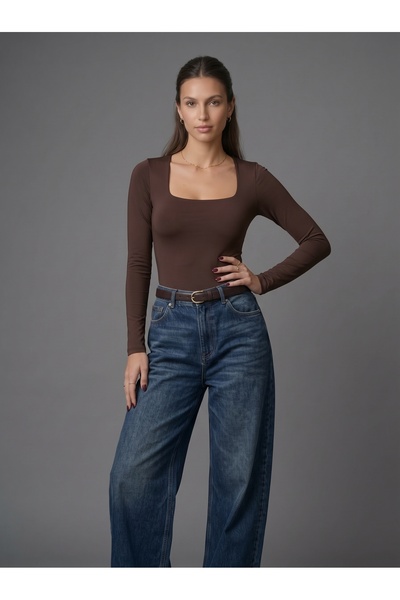 Noe Collection Women's Long Sleeve Square Neck Snap Slim Fit Stretchy Bodysuit