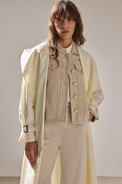 Touché Privé Short Striped Embroidered Jacket