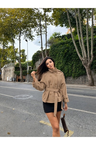 Paraf style Dik Yaka Çift Düğmeli Kemerli Kaşe Kısa Trençkot Ceket
