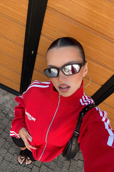 bases. Kırmızı Oversize Şeritli Fermuarlı İçi Polarlı Hırka Sweatshirt