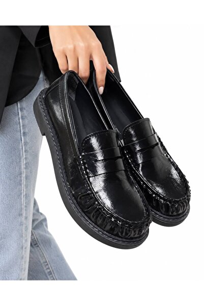 RoseVeno Rolly Women's Black Wrinkled Patent Leather Penny Stitched Moccasin ...