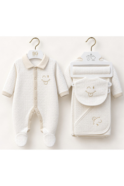 Baby Gift طقم مواليد شتوي 3 قطع أفرول وكوفلة ومريلة