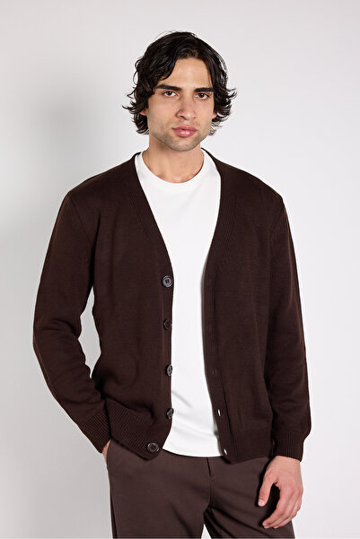 Mesfeno Πλεκτή ζακέτα με oversized κουμπιά