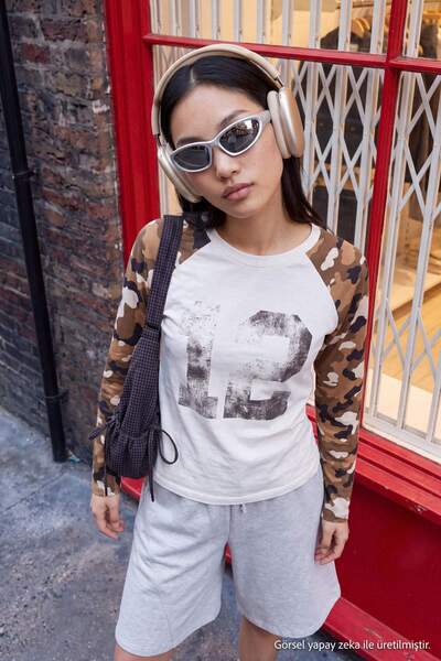 Trendyol Collection Ecru Sleeves Raglan Camouflage Pattern Printed Knitted T-...