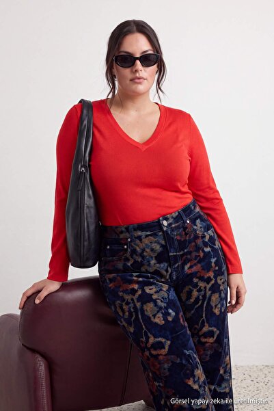 Trendyol Curve Red Soft Fabric V-Neck Fitted/Flex Knitted Plus Size Blouse Tb...