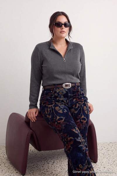 Trendyol Curve بلوزة أنثراسايت بياقة عالية وسحّاب وقصة ضيقة ومحبوكة بمقاسات ك...