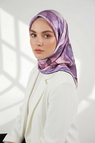 VİOLLA Twill Batik Desenli Lila Renkli 90x90 Eşarp (İpek İçermez) Kenar Dikiş...