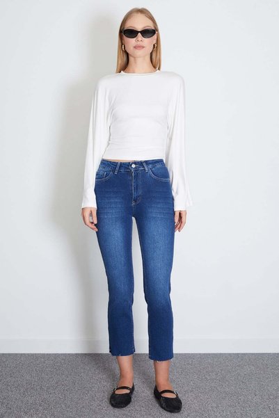 Fulla Moda Fermuarlı Kesik Paça Jean