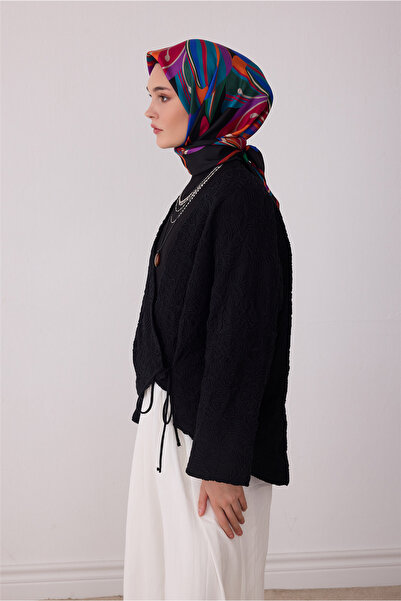 Belli Siyah Çiçek Deseni %100 Twill İpek Eşarp 4410-57