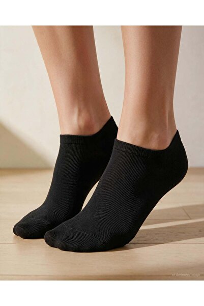 Bolero Women's seamless bamboo booties socks black