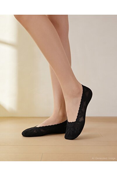 Bolero Women's Laser Cut Lace Patterned Ballerina Socks Black