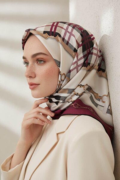 VİOLLA Twill Ekoseli Ve Zincir Desenli Mürdüm Renkli 90x90 Eşarp (İpek İçerme...