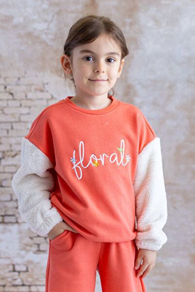 LC Waikiki Kırmızı Kız Çocuk Pelüş Kol Detaylı Nakışlı Sweatshirt - Narçiçeði