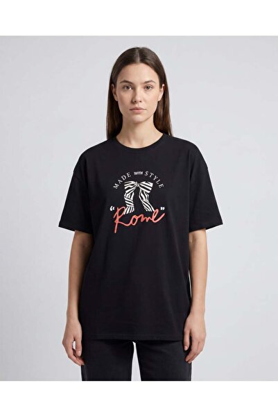 unbranded Women's Oversize T-Shirt - Comfortable Cotton for Travel and Outing...