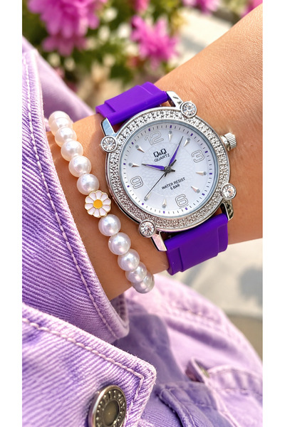 Q&Q Women's Wristwatch, in Stylish Box, 5 Atm Pool and Sea Suitable, Purple S...