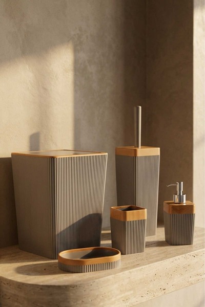 HOMENIVA 5-Piece Bathroom Set – Bamboo Look Gray Trash Can
