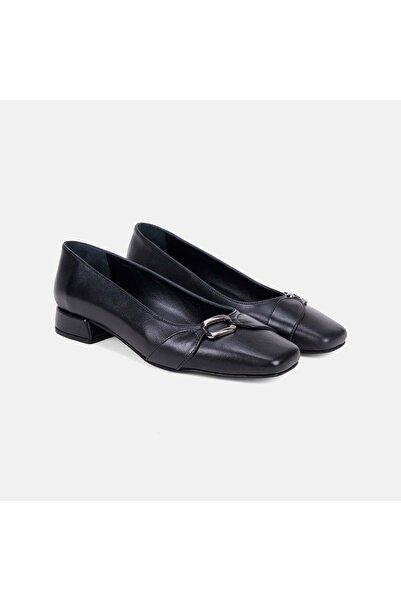 Desa Women's Black Square-Toe Leather Ballerinas with Metal Buckle
