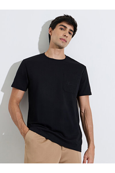 Styli Black Pocket Embroidered Crew Neck Short Sleeves T-Shirt