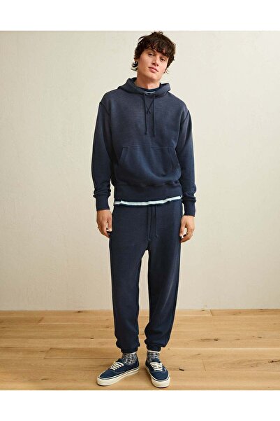 AMERICAN EAGLE AE Relaxed Fit Lived-In Hoodie