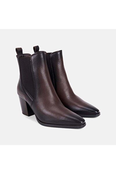Desa Women's Tan Pointed Toe Thick Heeled Leather Chelsea Boots