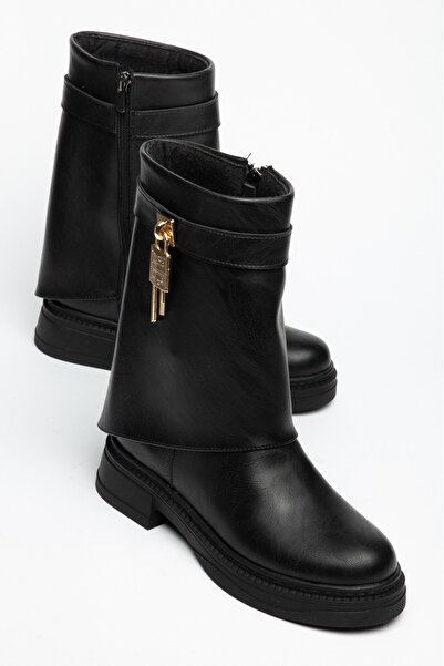 HCO SHOES Ματ Δερμάτινες Γυναικείες Μπότες με Μεταλλικά Αξεσουάρ