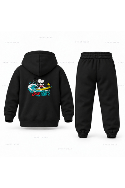 SVART WEAR طقم بدلة رياضية للأطفال بطبعة سنوبي سورف