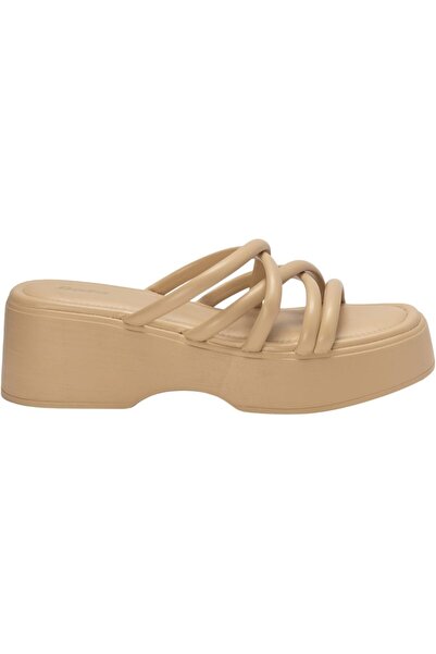 BATA صندل نسائي بكعب ويدج، بلاتفورم، لون بيج، مقاس 35