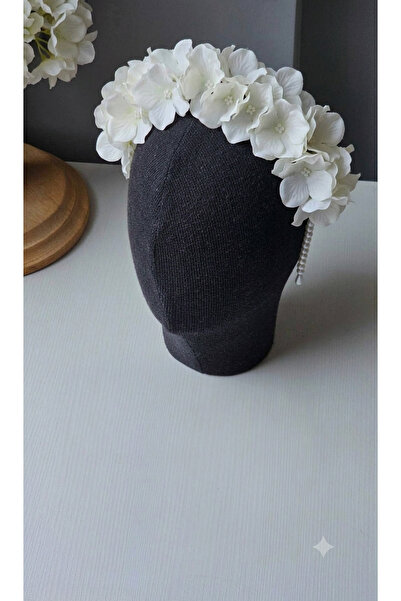 çiğdem kaya design Custom Design with Flower Hardware on Top of the Head, Mat...